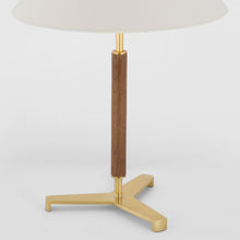 Load image into Gallery viewer, Amaya Table Lamp in Detail.
