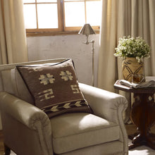 Load image into Gallery viewer, Anette Floor Lamp in living room.
