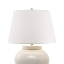 Load image into Gallery viewer, Carter Round Table Lamp in Detail.
