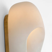 Load image into Gallery viewer, Esculpa LED Wall Light in Detail.
