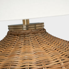 Load image into Gallery viewer, Evie Table Lamp in Detail.

