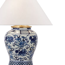 Load image into Gallery viewer, Foo Dog Table Lamp in Detail.
