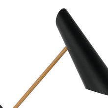 Load image into Gallery viewer, Franca Wall Light in Detail.
