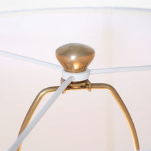 Load image into Gallery viewer, Idalia Table Lamp in Detail.
