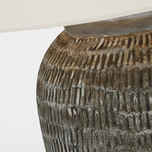 Load image into Gallery viewer, Indra Table Lamp in Detail.
