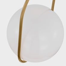 Load image into Gallery viewer, Jodo LED Pendant Light in Detail.
