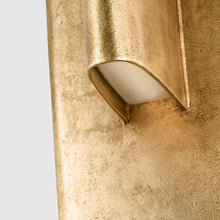 Load image into Gallery viewer, Lotura LED Floor Lamp in Detail.

