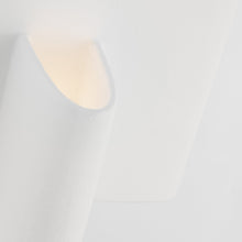 Load image into Gallery viewer, Lotura LED Pendant Light in Detail.
