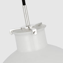 Load image into Gallery viewer, Maxey Pendant Light in Detail.
