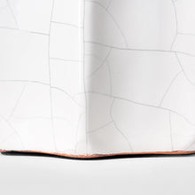 Load image into Gallery viewer, Melanie LED Table Lamp in Detail.

