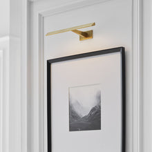 Load image into Gallery viewer, Petrel LED Picture Light in living room.

