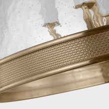 Load image into Gallery viewer, Reese LED Pendant Light in Detail.
