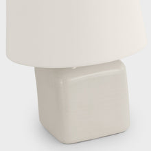 Load image into Gallery viewer, Ruby Table Lamp in Detail.

