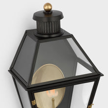 Load image into Gallery viewer, Stratford 3/4 Outdoor Gas Wall Light in Detail.
