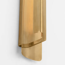 Load image into Gallery viewer, Tristan LED Wall Light in Detail.
