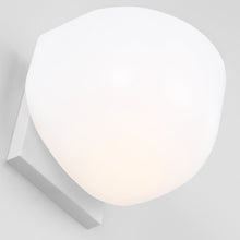 Load image into Gallery viewer, Cheverny Bath Vanity Light in Detail.
