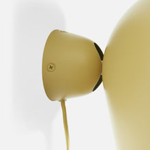 Load image into Gallery viewer, Kuppi Wall Light in Detail.
