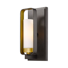 Load image into Gallery viewer, Aideen Wall Light in Detail.
