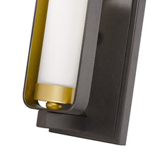 Load image into Gallery viewer, Aideen Wall Light in Detail.
