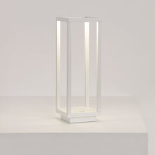 Load image into Gallery viewer, Home Outdoor LED Table Lamp in Detail.
