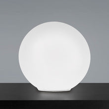 Load image into Gallery viewer, Sferis Table Lamp in Detail.

