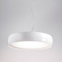 Load image into Gallery viewer, Treviso Pendant Light in Detail.
