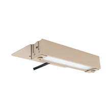Load image into Gallery viewer, 3 Inch Quick Connect Linear LED Hardscape Landscape Light in Detail.
