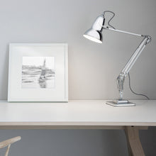 Load image into Gallery viewer, Original 1227 Desk Lamp in living room.
