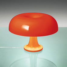 Load image into Gallery viewer, Nessino Table Lamp in Detail.
