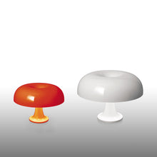 Load image into Gallery viewer, Nessino Table Lamp in Detail.
