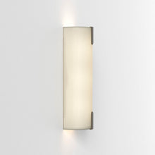 Load image into Gallery viewer, Elba Wall Light in Detail.
