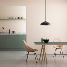 Load image into Gallery viewer, Ginestra Pendant Light in dining room.
