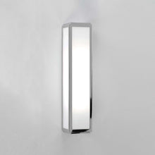 Load image into Gallery viewer, Mashiko Square Wall Light in Detail.
