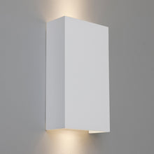Load image into Gallery viewer, Pella Wall Light in Detail.

