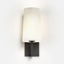 Load image into Gallery viewer, Riva Wall Light in Detail.
