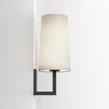 Load image into Gallery viewer, Riva Wall Light in Detail.
