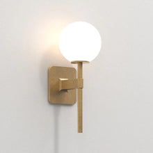 Load image into Gallery viewer, Tacoma Wall Light in Detail.
