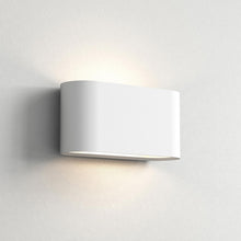 Load image into Gallery viewer, Velo LED Wall Light in Detail.
