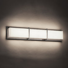 Load image into Gallery viewer, Bahn LED Bath Vanity Light in Detail.
