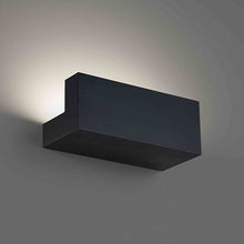 Load image into Gallery viewer, Bantam LED Wall Light in Detail.
