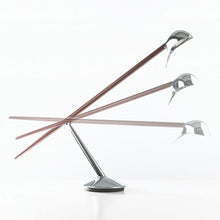 Load image into Gallery viewer, Bluebird T Table Lamp in Detail.
