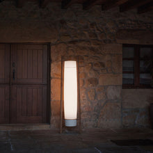 Load image into Gallery viewer, Inn Side Outdoor LED Floor Lamp in Outdoor.
