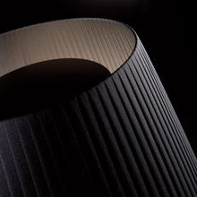 Load image into Gallery viewer, Royal T Table Lamp in Detail.
