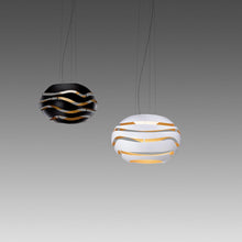Load image into Gallery viewer, Tree Series S Pendant Light in Detail.
