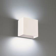 Load image into Gallery viewer, Boxi LED Wall Light in White.
