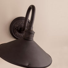 Load image into Gallery viewer, Brooklyn B3142 Wall Light in Detail.
