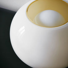 Load image into Gallery viewer, Buds LED Table Lamp Detail.

