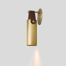 Load image into Gallery viewer, Spero Wall Light in Detail.
