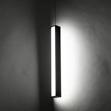 Load image into Gallery viewer, Chaos LED Pendant Light in Detail.
