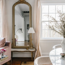 Load image into Gallery viewer, Classic No.1 Table Lamp in living room.
